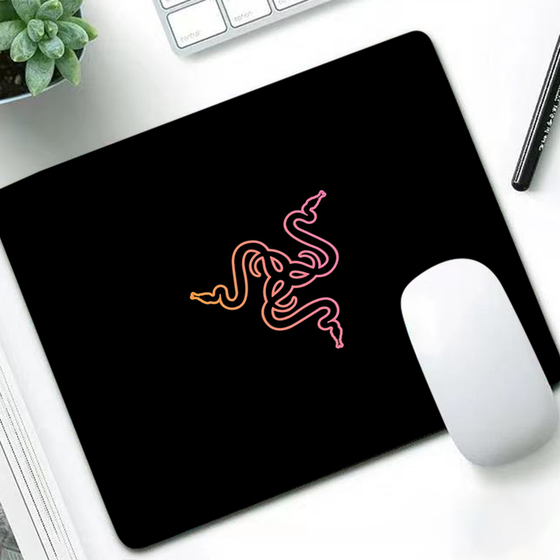 Pc Gaming Gratis - Razer Luxury Mouse Pad Anime Gamer